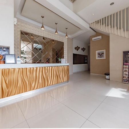 Reddoorz Hostel At Kiara Cozy Kircon Bandung Exterior foto