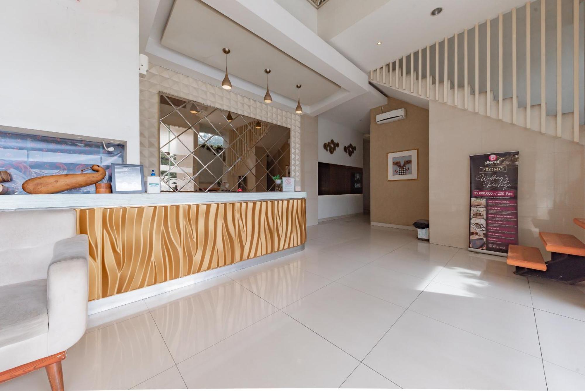 Reddoorz Hostel At Kiara Cozy Kircon Bandung Exterior foto