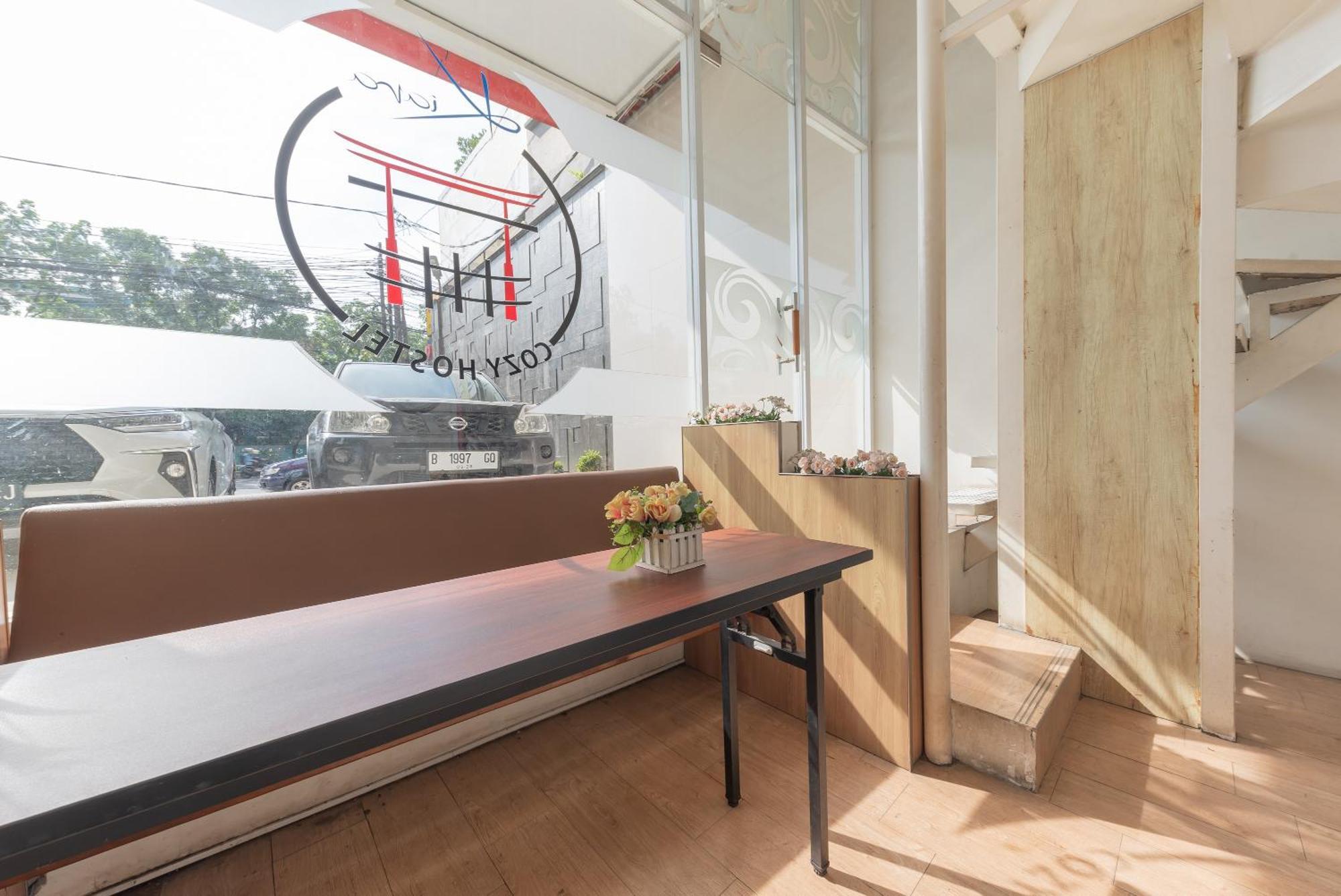 Reddoorz Hostel At Kiara Cozy Kircon Bandung Exterior foto